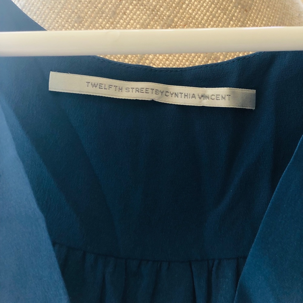 Beautiful silk material - Picture 2 of 2